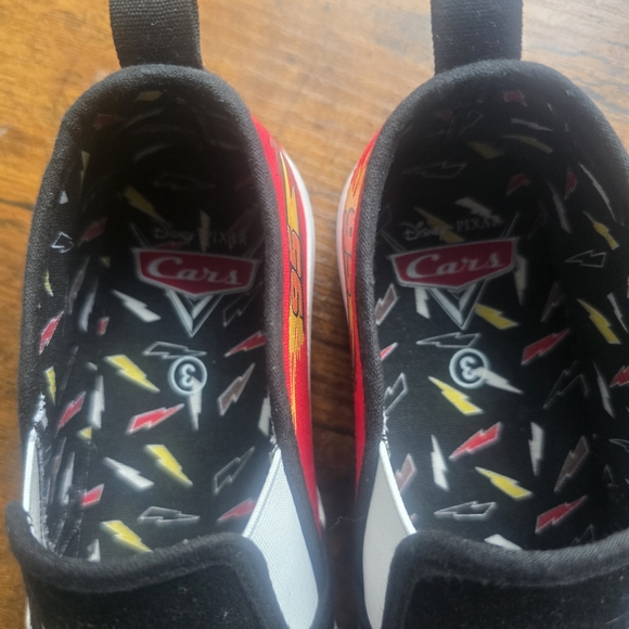 Disney Pixar Cars Lightning McQueen Slip-On Sneakers - Picture 2 of 8